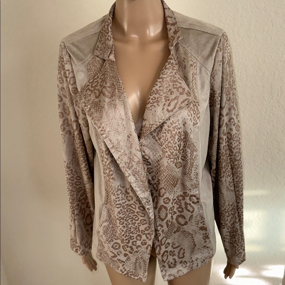 Chico's Jackets & Blazers - Chico's Beige Leopard Print Blazer Size 2